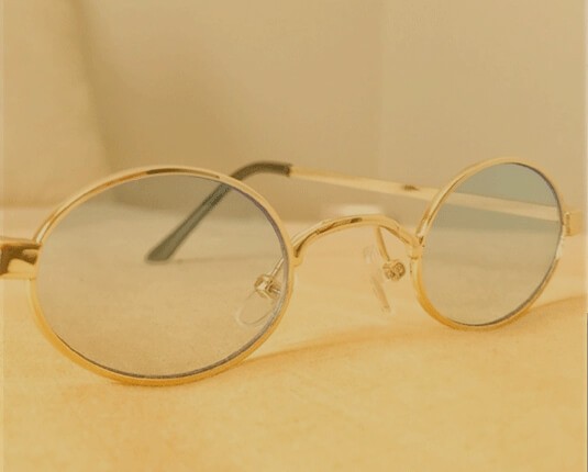 Gold circle eyeglasses