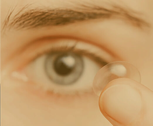 Putting in contact lenses